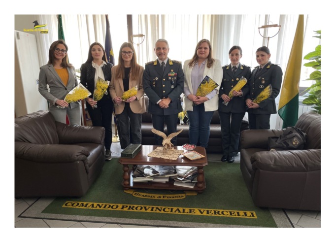 Festa della Donna alla Guardia di Finanza di Vercelli