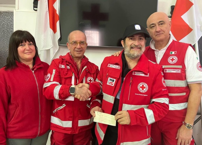 Il Lupo Bianco dona alla Croce Rossa 10mila euro