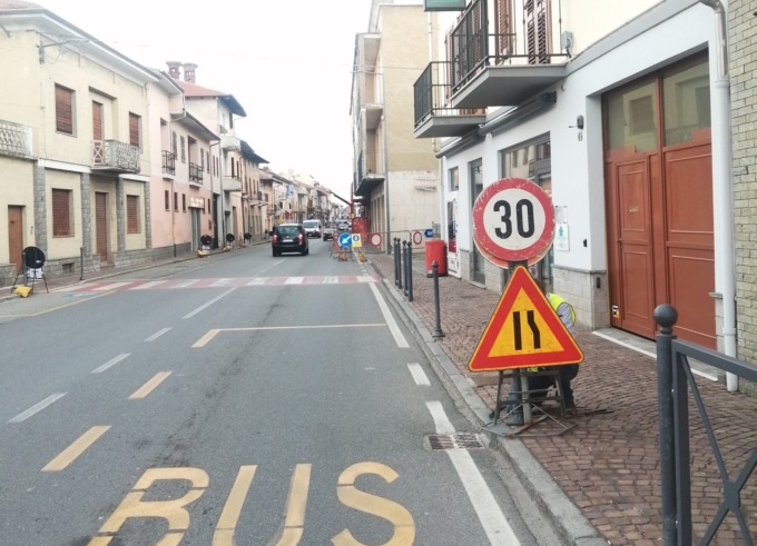 Disagi alla viabilità e alla zona parcheggi a Borgo d’Ale