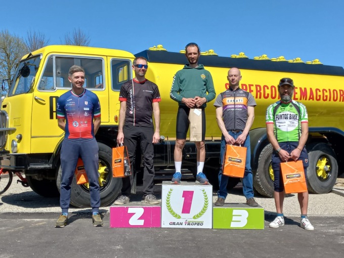 Velo Club Vercelli: primi successi della stagione