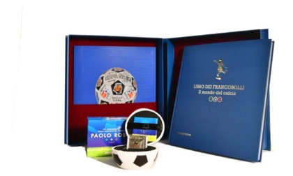 È disponibile anche a Vercelli il Libro dei francobolli “Il mondo del calcio”