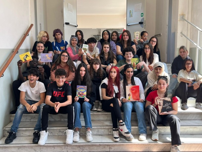 Letture animate per i piccoli con gli studenti dell’istituto Lanino