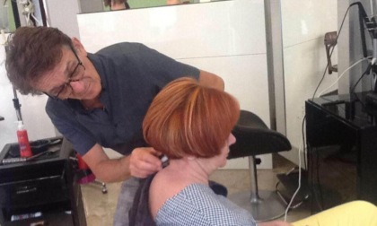 Va in pensione lo storico barbiere di Vercelli, Oscar Andreotti