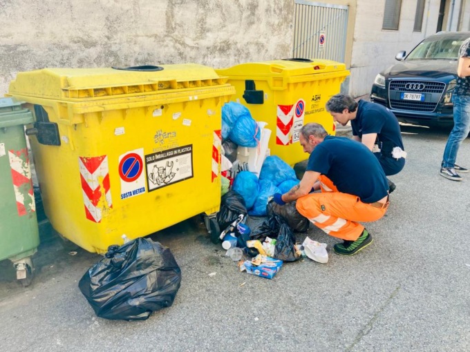 Multato un furbetto dei rifiuti in via Guicciardini