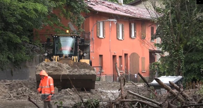 Olmo raccoglie alimenti e beni di prima necessità per gli alluvionati
