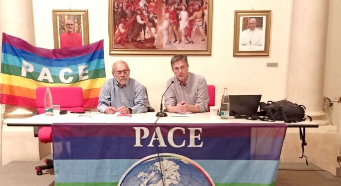 Successo per la presentazione del libro di Beretta a Vercelli