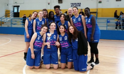 Pallacanestro Femminile Vercelli: la prima squadra lotta ma viene piegata a Savigliano; successo di prestigio per l'Under 15