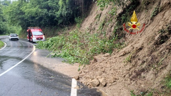 Frana in Valsesia: la Provinciale 76 è rimasta bloccata