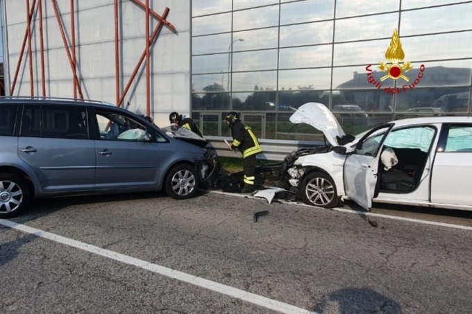 Scontro vicino al Movie Planet: un ferito in codice giallo