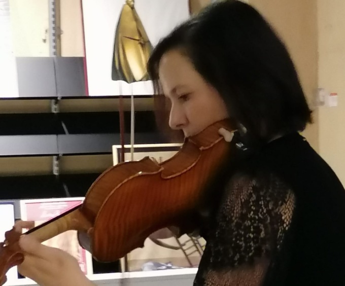 Le emozionanti note di Natasha Korsakova dalla Torre dell’Angelo