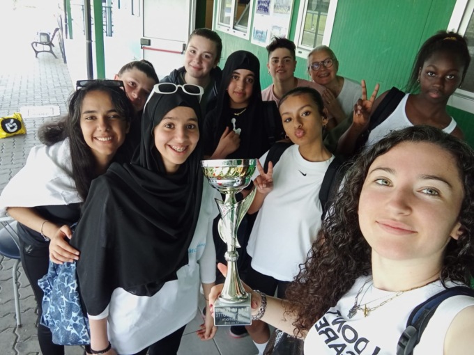 Le studentesse dell’istituto Cavour di Vercelli al “Rugby per Tutte” – FOTOGALLERY