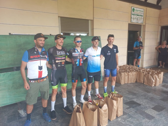 Quinta vittoria consecutiva per il Velo Club Vercelli – FOTOGALLERY
