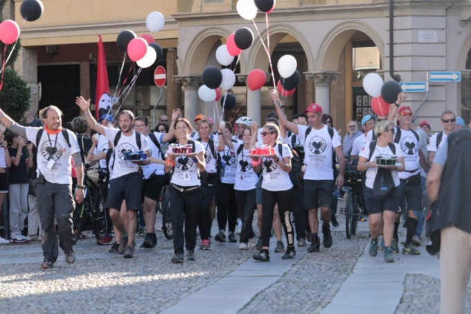 Esercito Express: un successone, donati 7.800 euro a vari progetti benefici