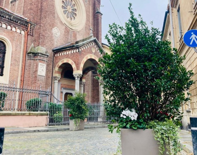 Fioriere davanti a San Bernardo e tanti cantieri per trasformare Vercelli