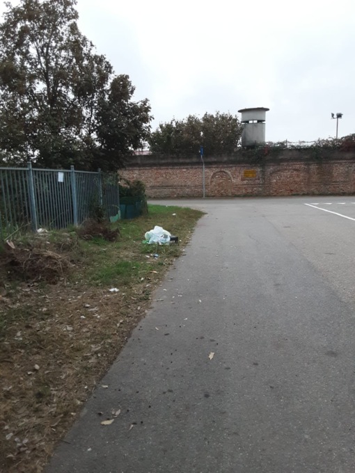 Nuovi cassonetti: mancano in via Montebello e via Calatafimi