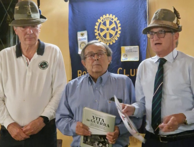 La storia e il presente degli Alpini con il Rotary Vercelli