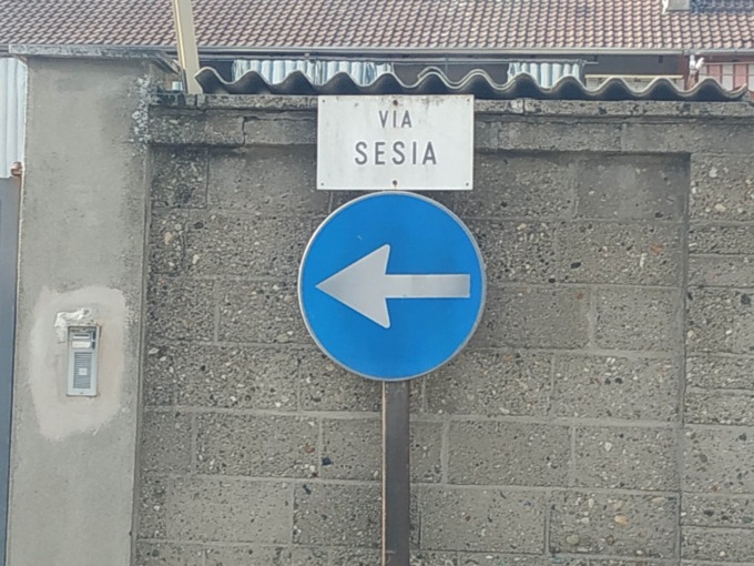 Cappuccini: nessuna risposta alla petizione contro il cancello verso il Sesia