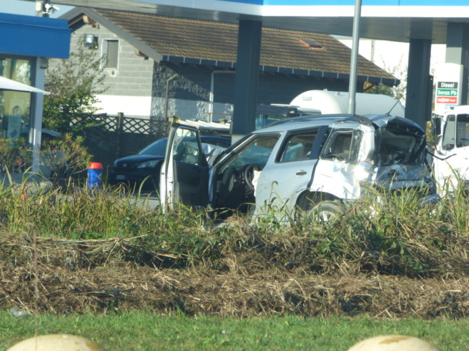Incidente sulla Tangenziale Sud: un uomo morto una donna grave – LE FOTO