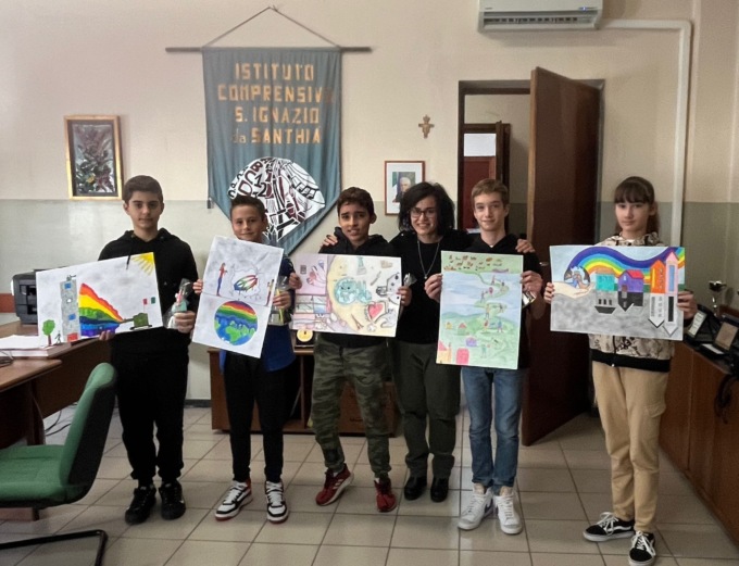 “Un Poster per la Pace” alle scuole medie di Santhià
