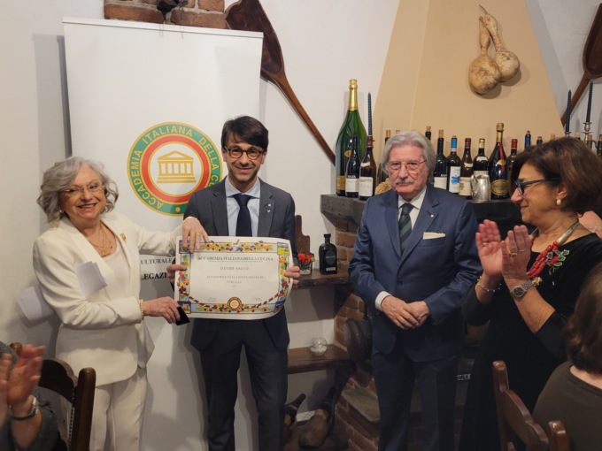 “La cena del cuore” con l’Accademia italiana della cucina