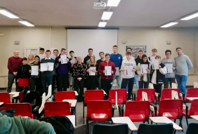 Borse di studio agli studenti delle superiori di Santhià