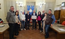 Festa a Borgo d'Ale per il pensionamento del dipendente Bruno Lando