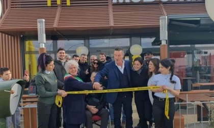 Successo per l'apertura del Mc Donald’s di Santhià