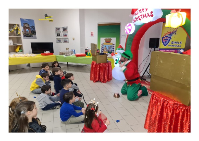 Babbo Natale della Guardia di Finanza accolto alla caserma “Casalino”