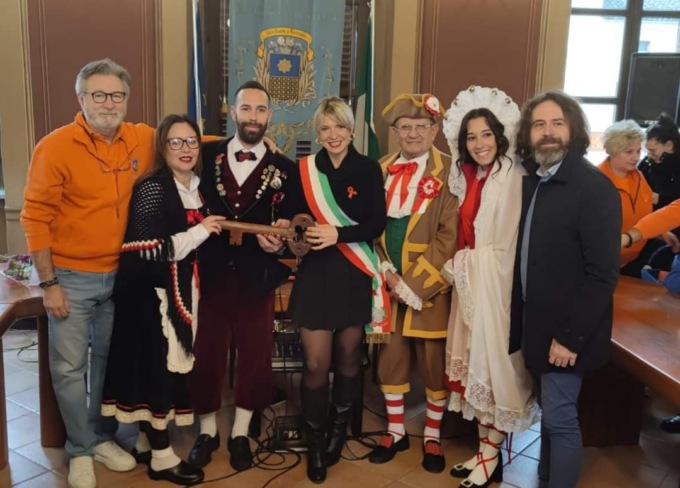 Ad Asigliano consegna delle chiavi ad Asianot ed Asianota
