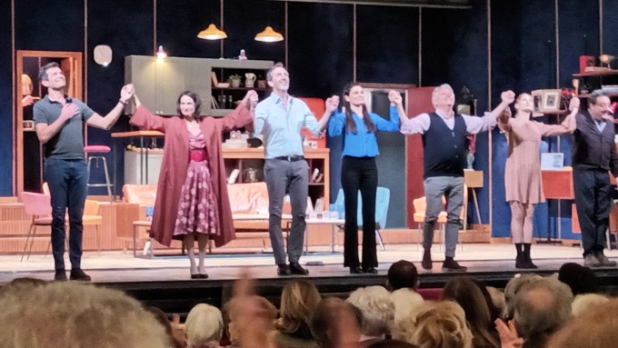 Teatro Civico pieno per i “Perfetti sconosciuti”