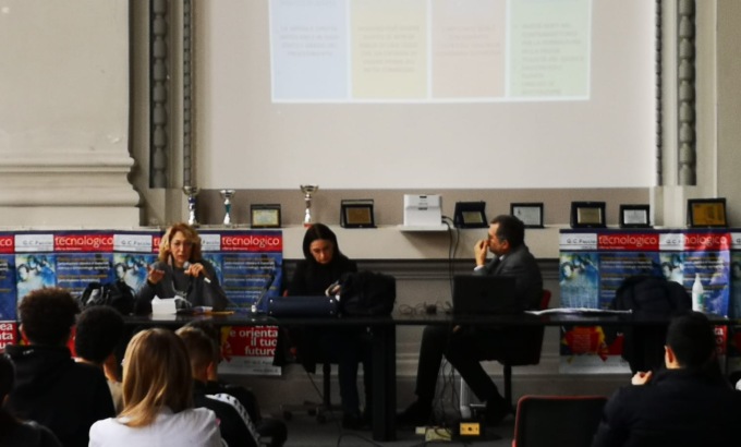 Condannato studente rapinatore: ma era solo un processo simulato all’Iti Faccio