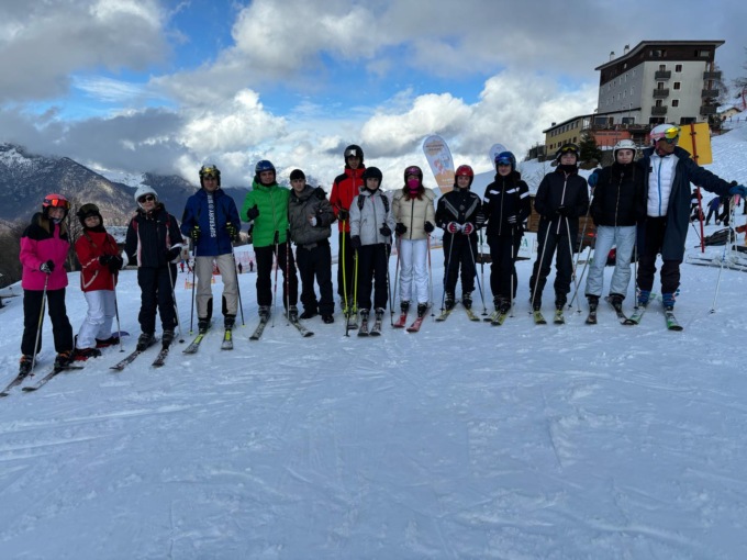 Studenti di Cavour e Lanino sugli sci all’Alpe di Mera