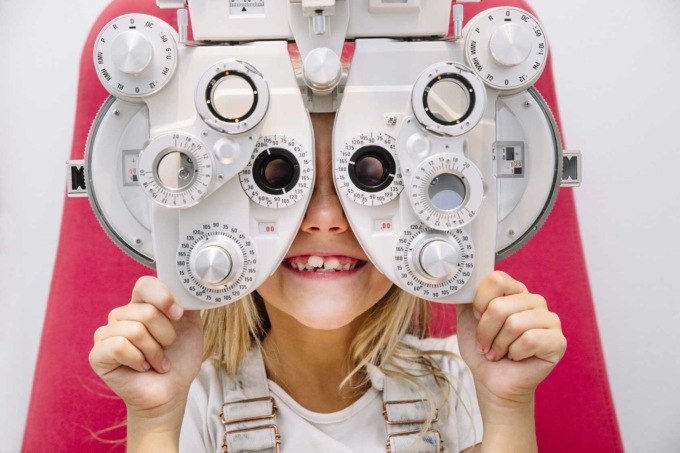 Occhio ai bambini: visite oculistiche nelle scuole dell’Unione Ciechi