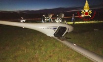 Incidente aereo: ultraleggero si ribalta in atterraggio d'emergenza