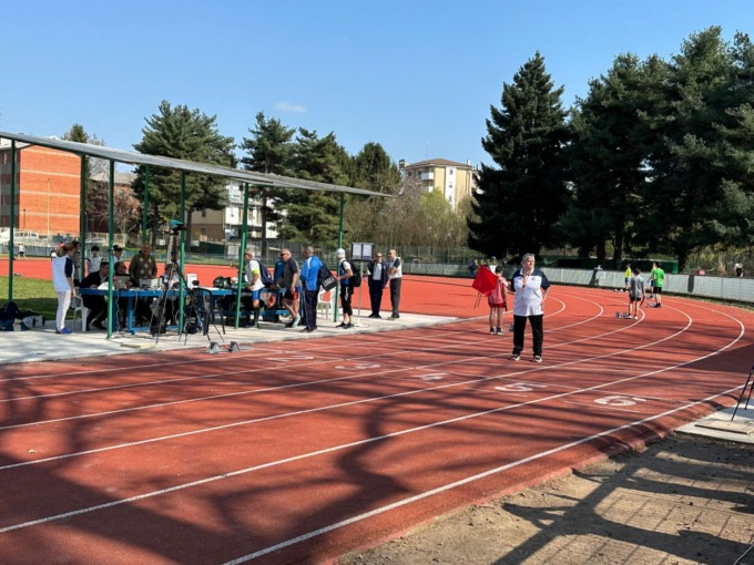Oltre 350 atleti al campo Coni di Vercelli per le staffette provinciali