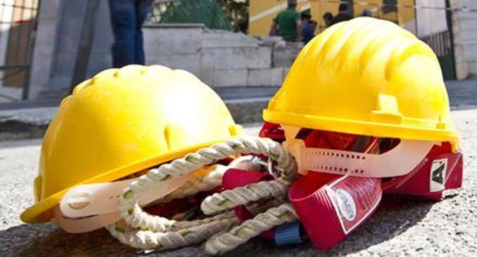 Il presidente della Regione Alberto Cirio firma l’ordinanza per regolare il lavoro nelle ore più calde