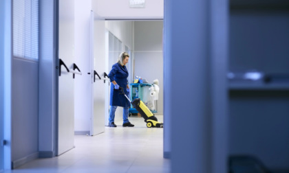 Detergenti per Pavimenti Economici: Le Migliori Scelte per Ogni Tipo di Superficie