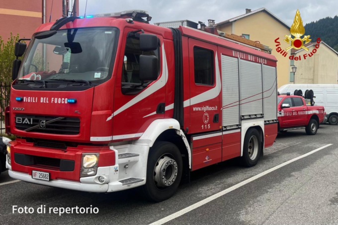 A fuoco il sottotetto di un B&B a Borgo d’Ale