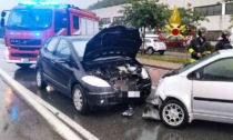 Grave scontro frontale fra due auto in Valsesia morta una donna