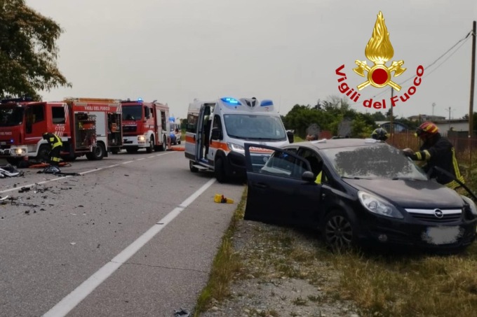 Scontro a Santhià: due feriti in ospedale