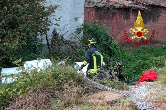 Schianto ai Gerbidi: automobilista estratto dall’abitacolo dai Vigili del Fuoco