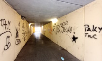 Sottopasso di piazza Sardegna vandalizzato dai writers