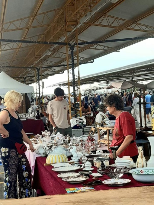 Boom di visitatori per il mercatino dell’antiquariato di Borgo d’Ale