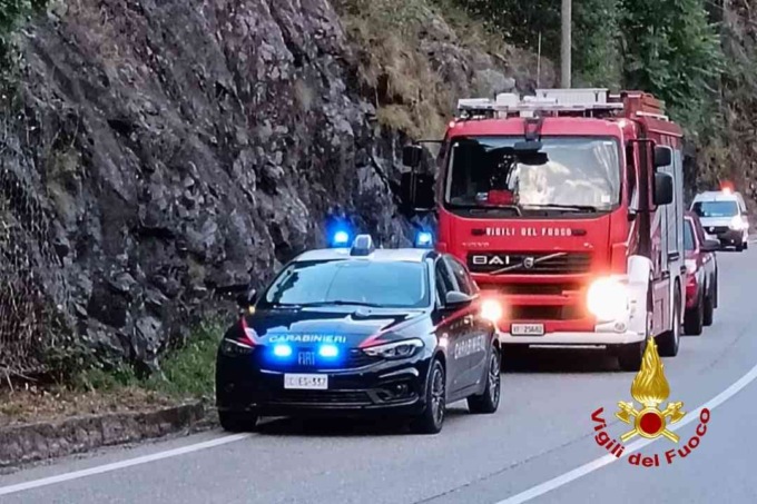 Caduta di massi a Varallo: colpita una vettura
