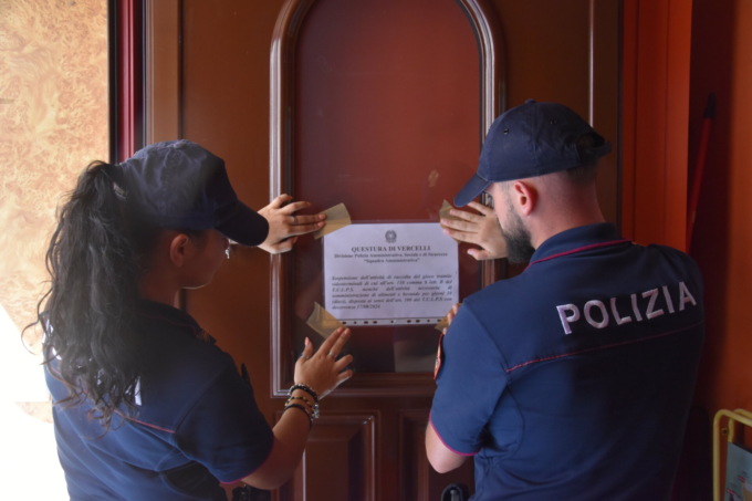 Violenta rissa in una sala giochi del centro: disposta la chiusura del locale