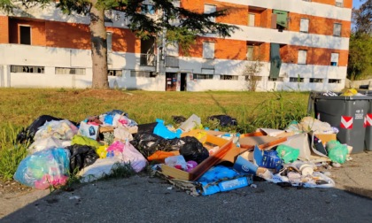 Ancora mega discariche rione Isola: niente di nuovo sotto il sole...