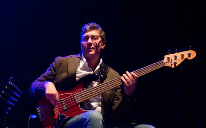 Appuntamento a Santhià con il celebre bassista Pier Michelatti