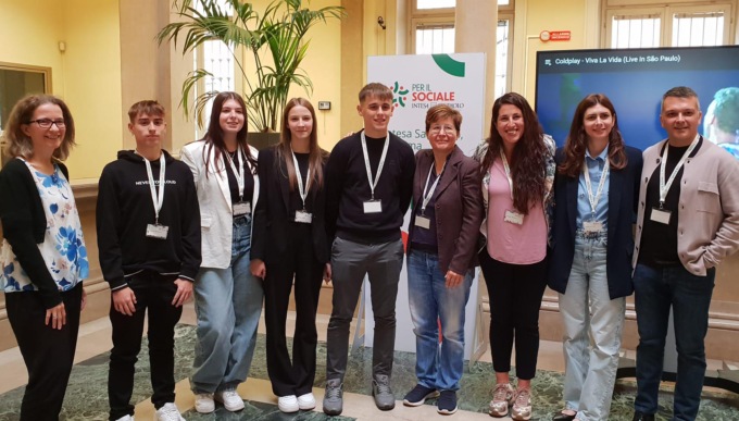 Botanitech: il vaso tecnologico del Cavour si fa onore