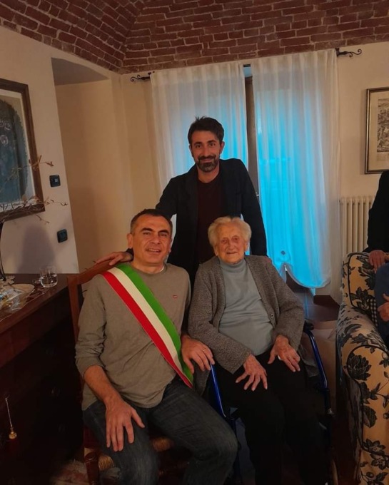 Alice Castello festeggia i 100 anni di nonna Caterina