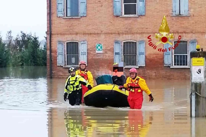 Alluvione in Emilia Romagna: presenti i Vigili del fuoco di Vercelli